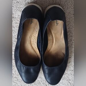Clarks Jennette Navy Leather Ballet Flats 11M. Used in Excellent Condition